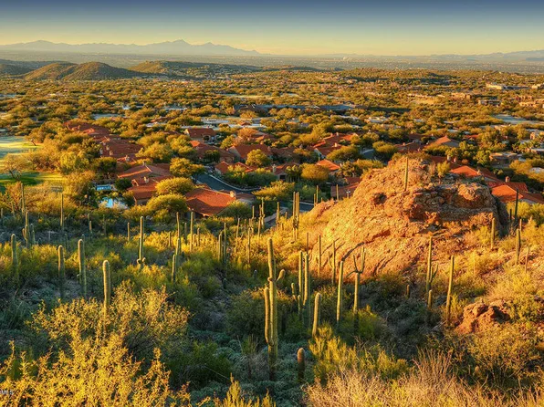 6412 N Desert Wind Cir, Tucson, AZ 85750