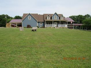378 Tummins Rd, Mc Ewen, TN 37101