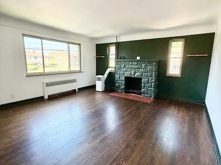 2798 Queen City Ave — Photo 3