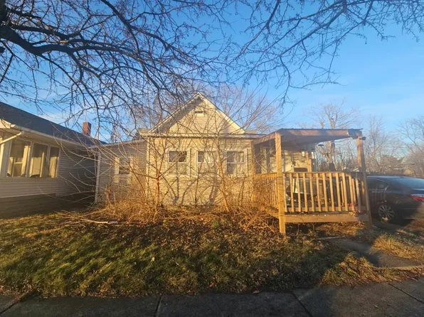 1344 Maple Ave, Terre Haute, IN 47804