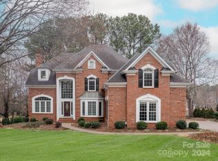 10520 Old Wayside Rd, Charlotte, NC 28277