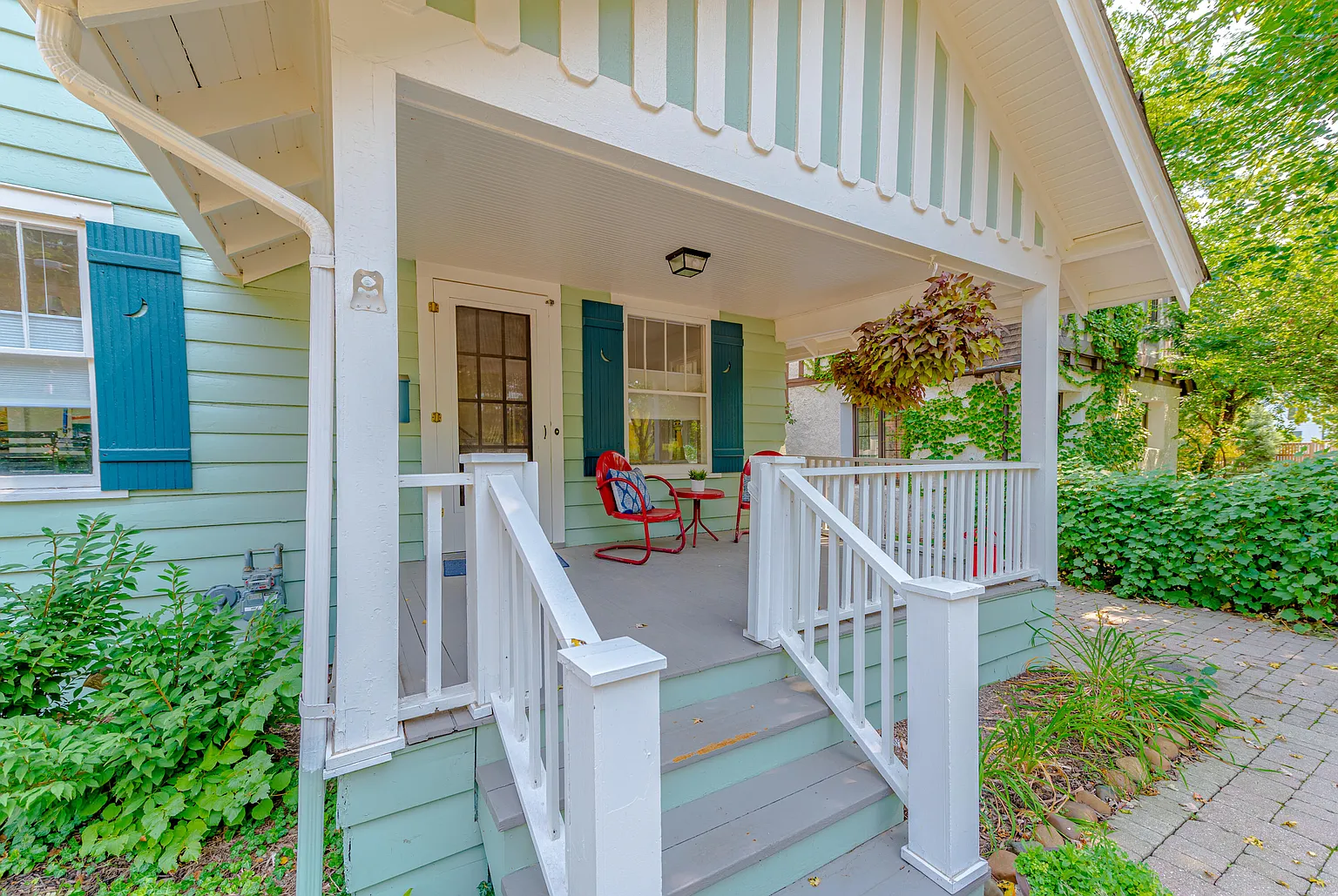 1441 White St photo 1