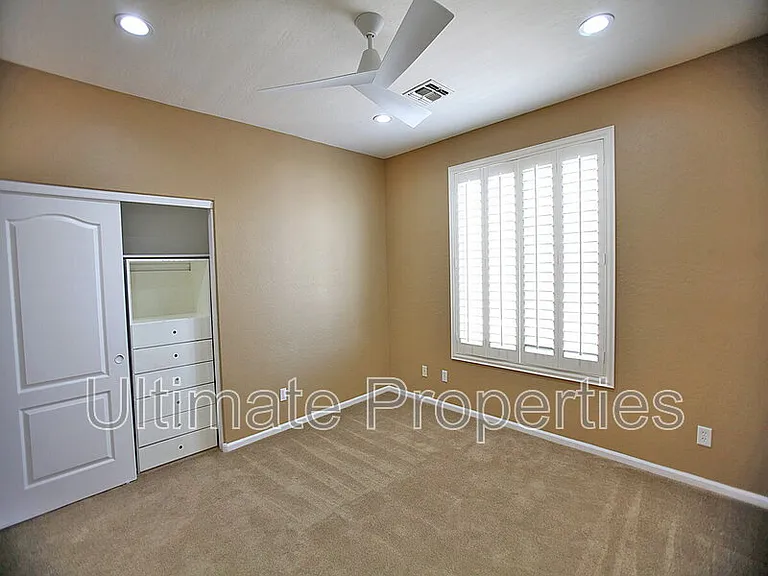 7236 W Avenida Del Rey — Photo 12