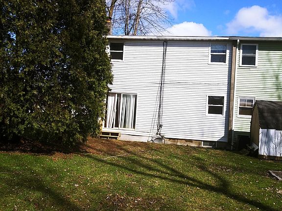 2nd image of 8037B Marlin Dr