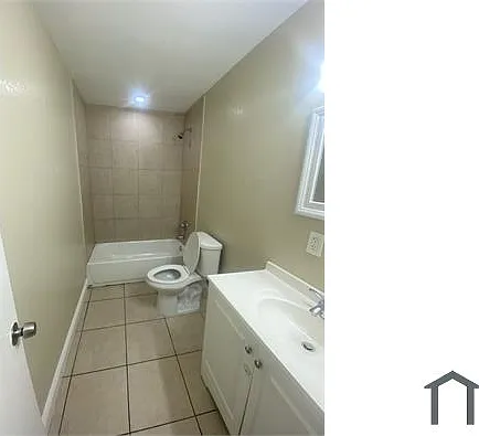 1135 NW 7th Ave #1 — Photo 9