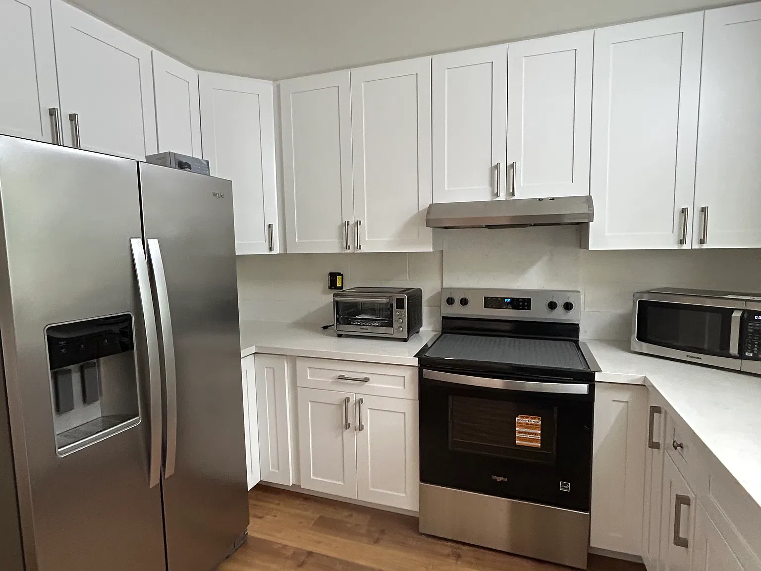 3 bed, 2.5 bath, 1294 sqft, $3,800 — Photo 2