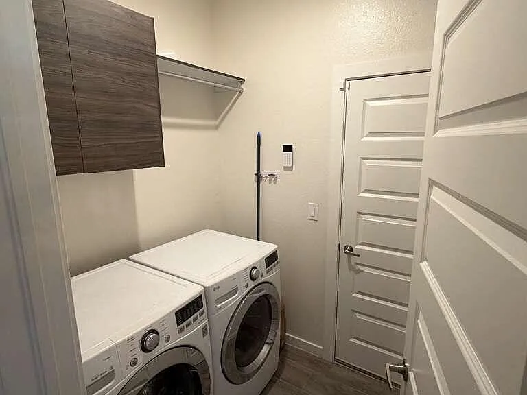 476 Deserts Dr — Photo 14