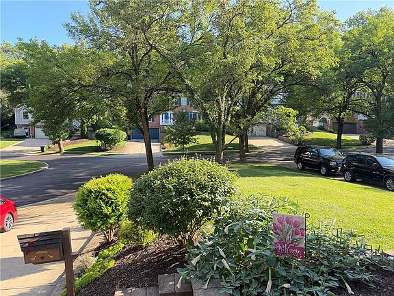4th image of 241 Valley Park Dr