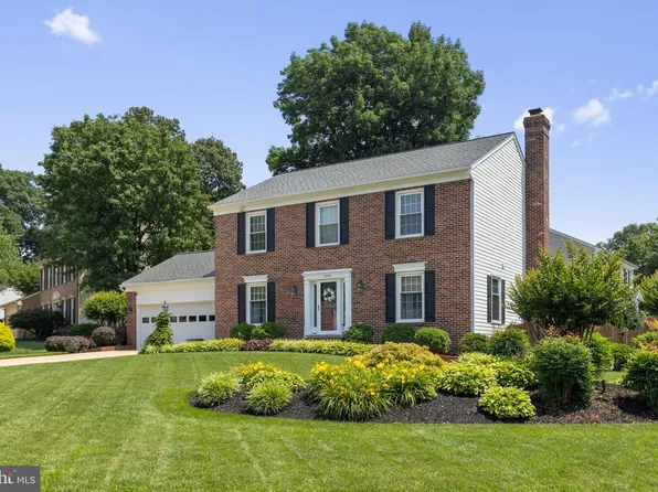 5304 Braddock Ridge Dr, Centreville, VA 20120