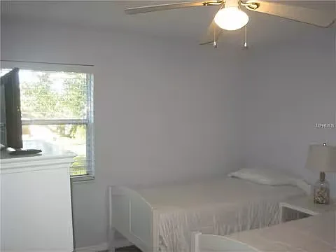 2 bed, 876 sqft, $2,100 — Photo 2