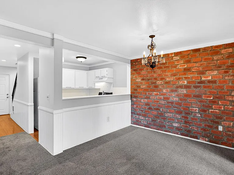 7149 SW Sagert St #102 — Photo 6