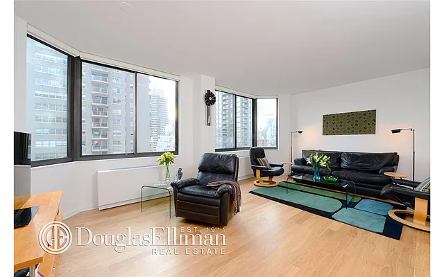 Rented by Douglas Elliman | media 34