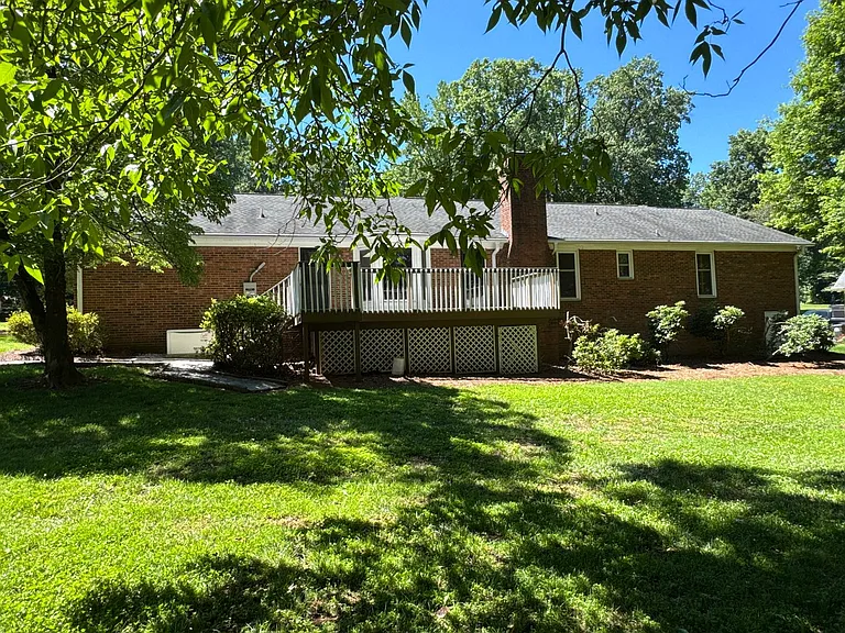 307 Fallingbrook Dr — Photo 27