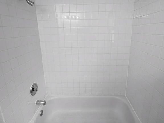 3rd image of 2849 N Clybourn Ave #1r9adpt6p