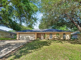 202 Laurel St, Mansfield, TX 76063