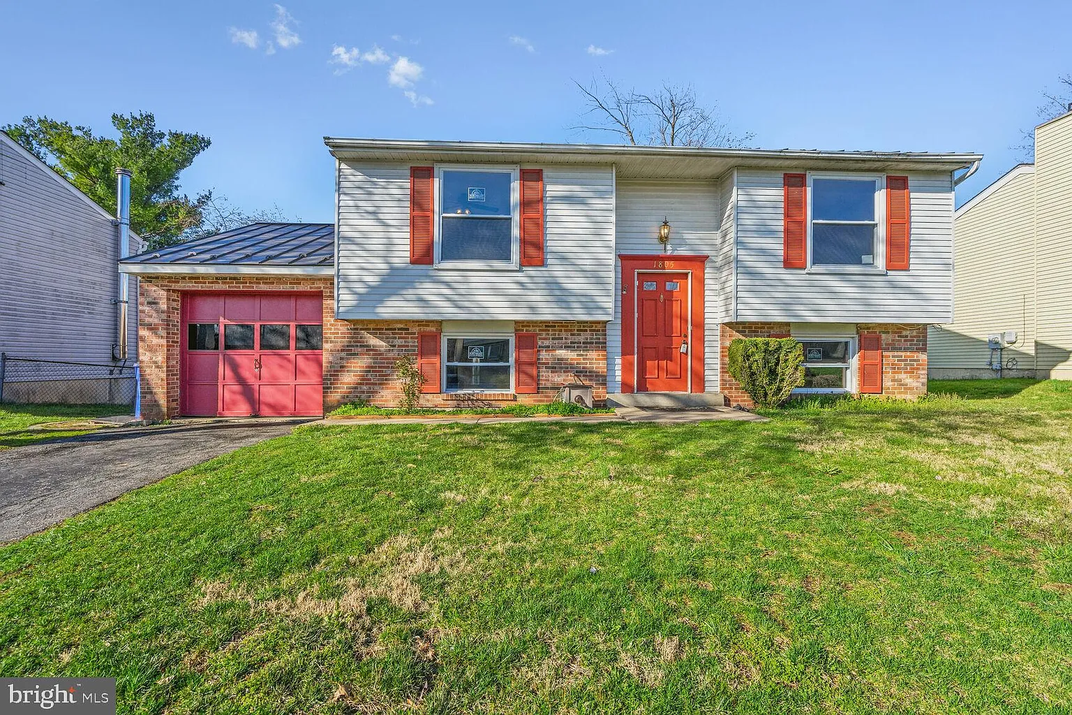 1805 Lawnview Dr photo 1