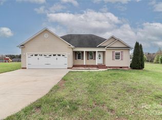 3700 Fieldhaven Ct, Maiden, NC 28650