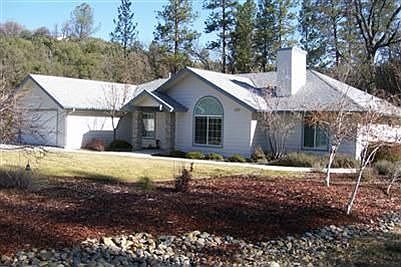 3rd image of 41741 Loch Lomond Ln
