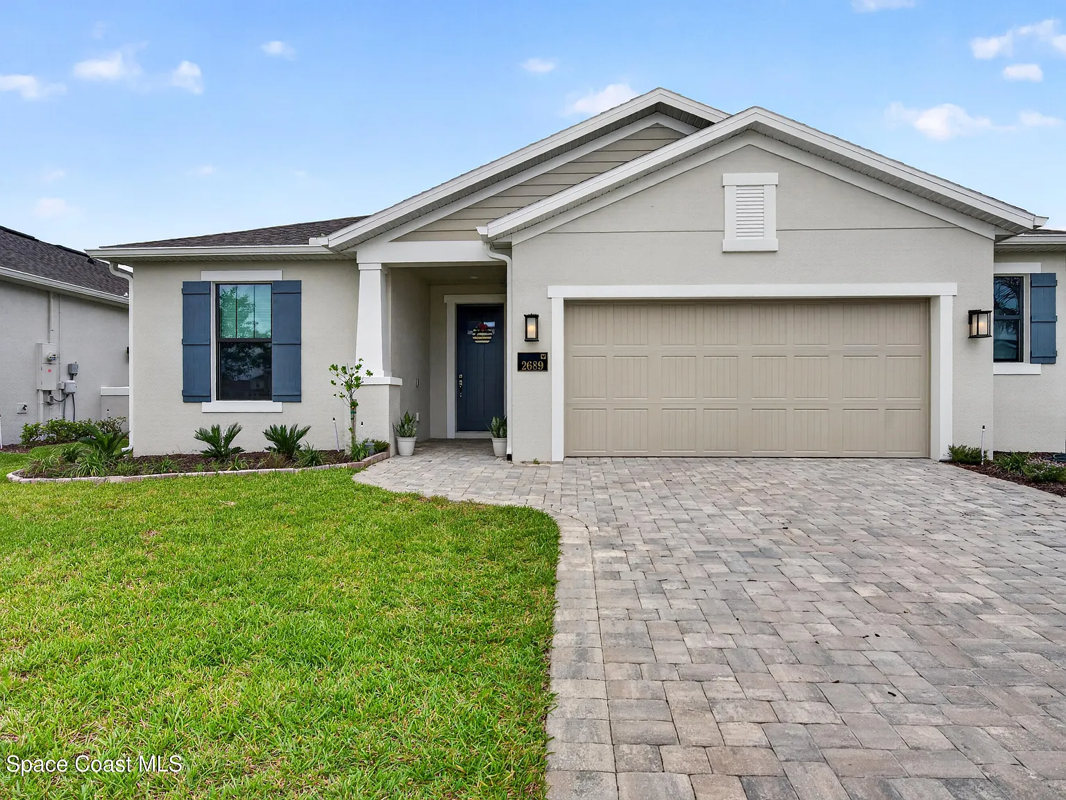 4 bed, 3.0 bath, 2357 sqft, $4,500 — Photo 1