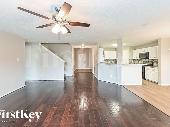 4th image of 11506 Moonlight Ridge Dr