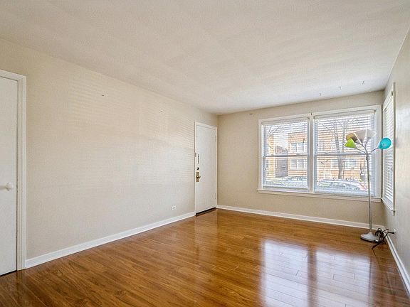 2nd image of 4900 Hull St