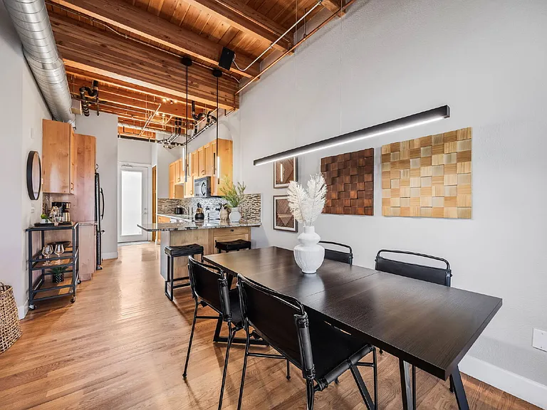 261 Pine St #108 — Photo 6