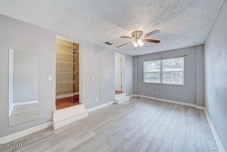 108 N Marie Dr — Photo 17