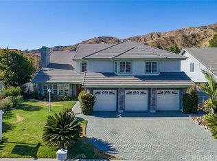 3331 Viewcrest Dr, Burbank, CA 91504