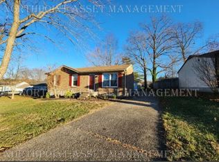 1605 Betances Ct, La Grange, KY