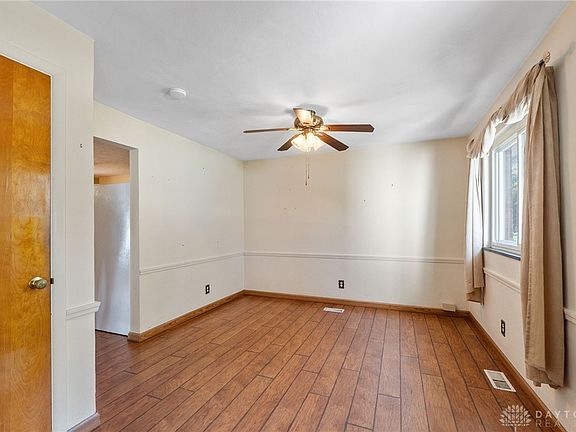 5th image of 3872 Maryknoll Dr