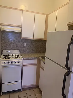 Rented by City Connections Realty | media 9