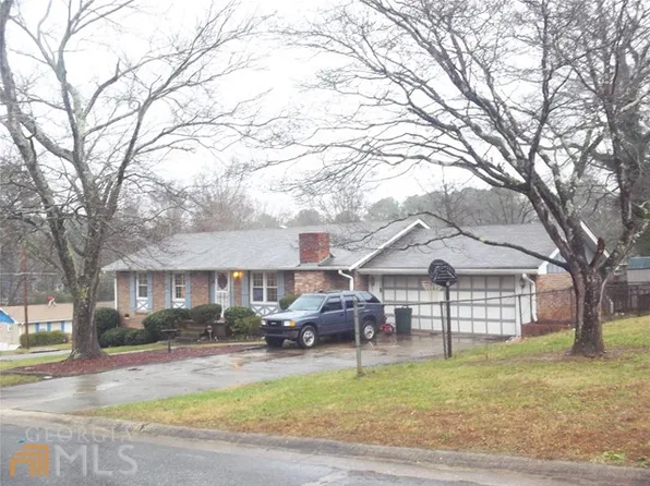 1378 Bronze Leaf Ct, Stone Mountain, GA 30083