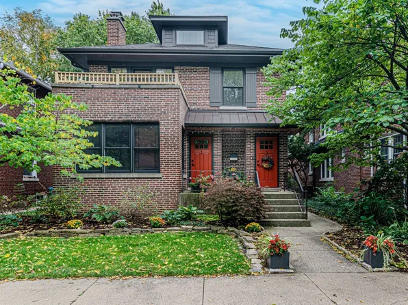 1422 Noyes St, Evanston, IL 60201