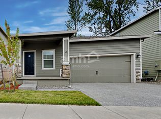 1609 W 15th St, La Center, WA 98629