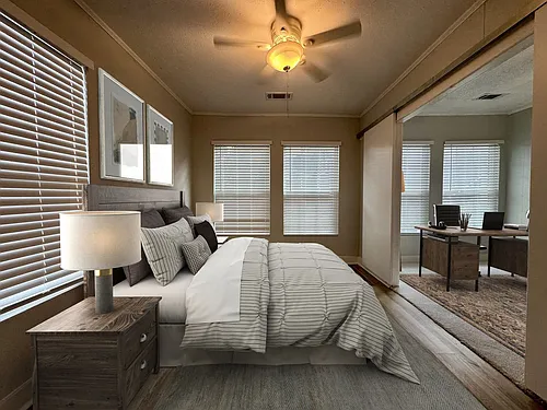 1506 Hurley Photo 1