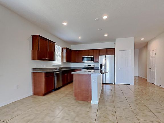 4th image of 3914 Baja Dr