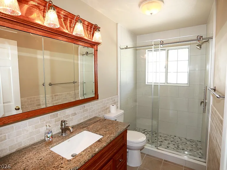 2725 Colanthe Ave — Photo 22