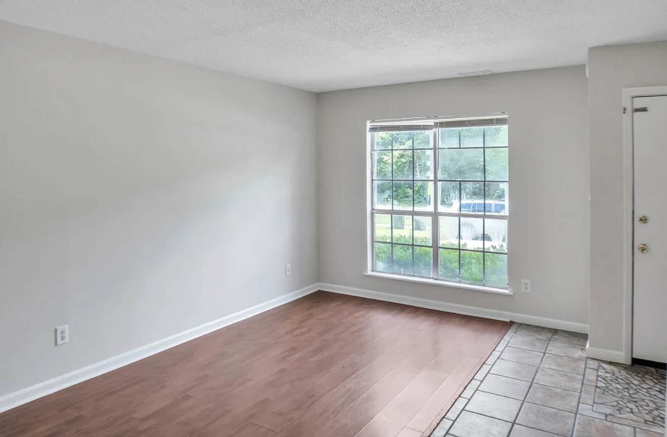 2 bed, 1.5 bath, 1000 sqft, $1,445 — Photo 3