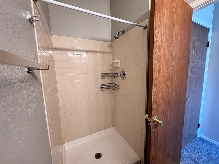 1201 S Waco St #E — Photo 14
