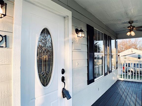 4th image of 4221 McKibben St