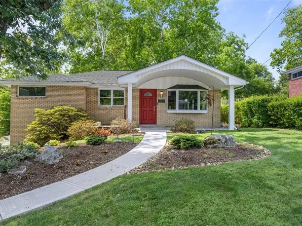 9840 Don Dr, Irwin, PA 15642