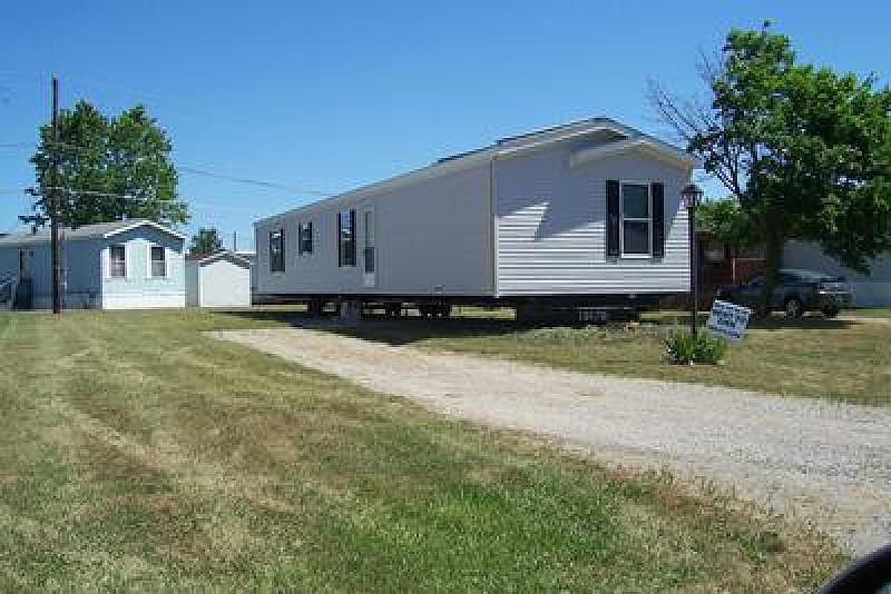 1st image of 6188 Lakeside Dr
