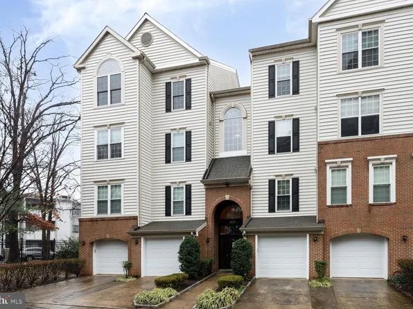 4667 Longstreet Ln APT 105, Alexandria, VA 22311