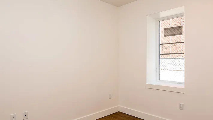 Rented by Nooklyn NYC LLC | media 17