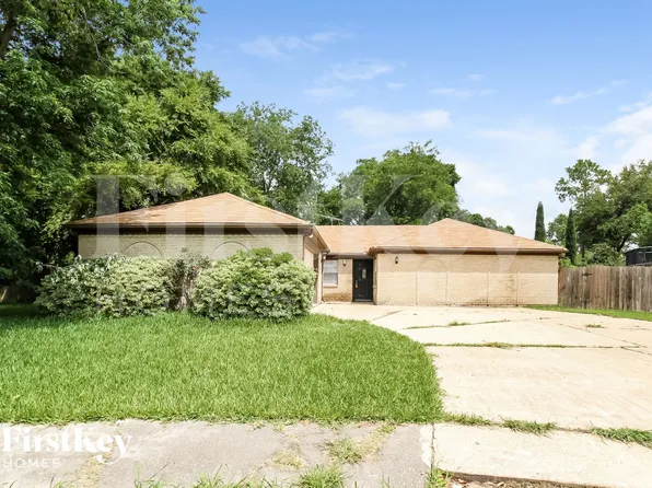7006 Falling Waters Dr, Spring, TX 77379