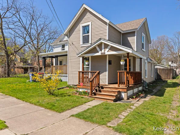 1223 3rd St NW, Grand Rapids, MI 49504