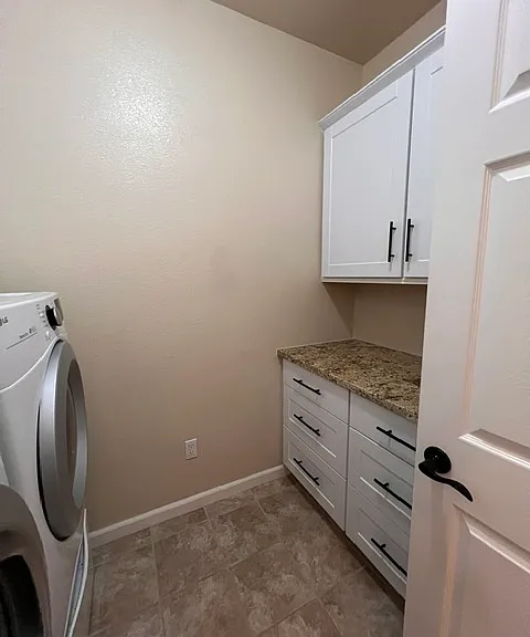 2413 Las Palomas Loop — Photo 13