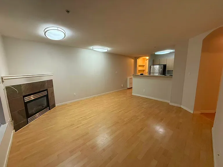 2102 W 38th Ave #208 — Photo 4