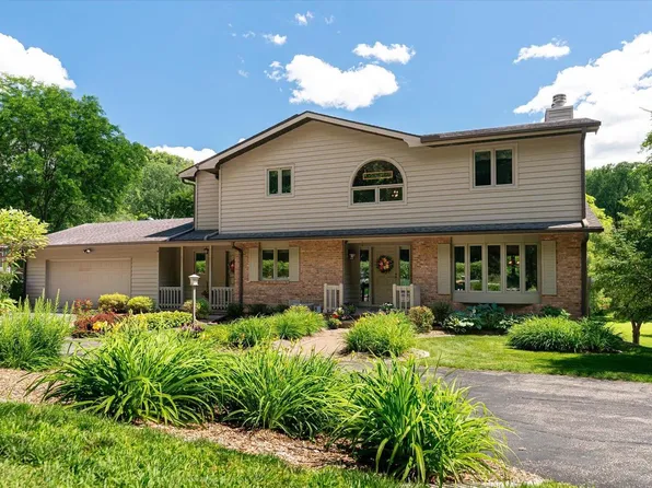 W5373 Boma ROAD, La Crosse, WI 54601