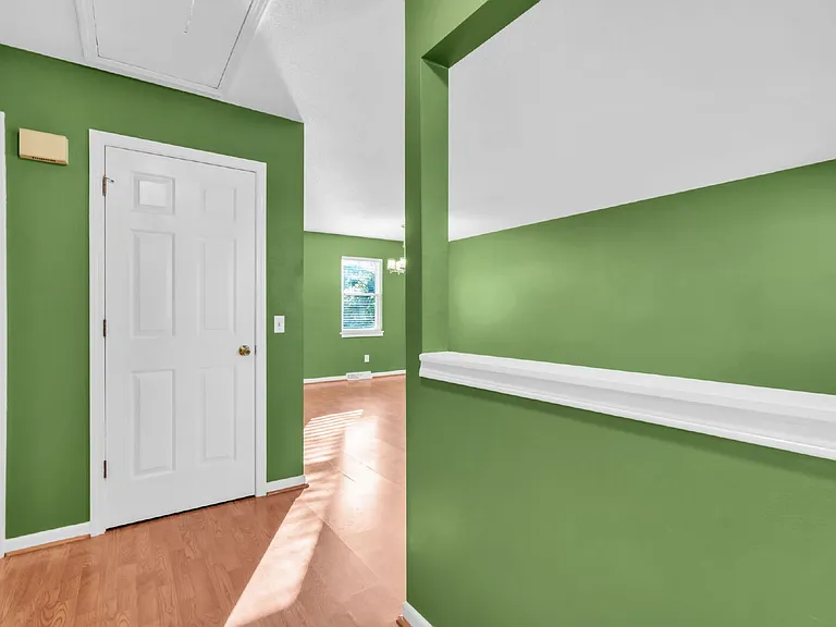 18 Genesis Ct #A — Photo 5